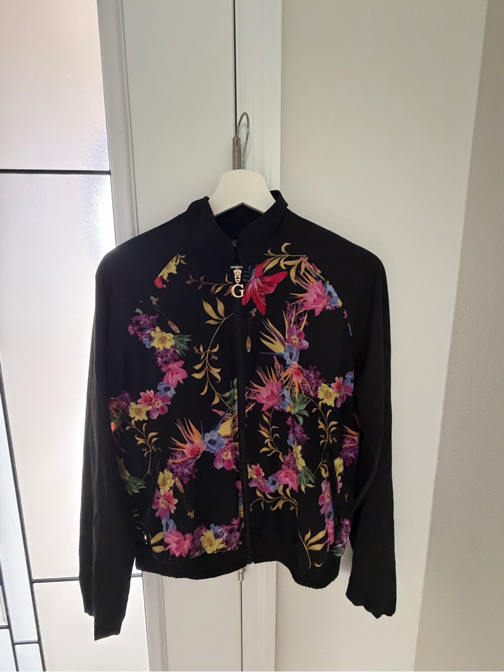 Guess Black Floral Zip-Front Women's Windbreaker Jacket